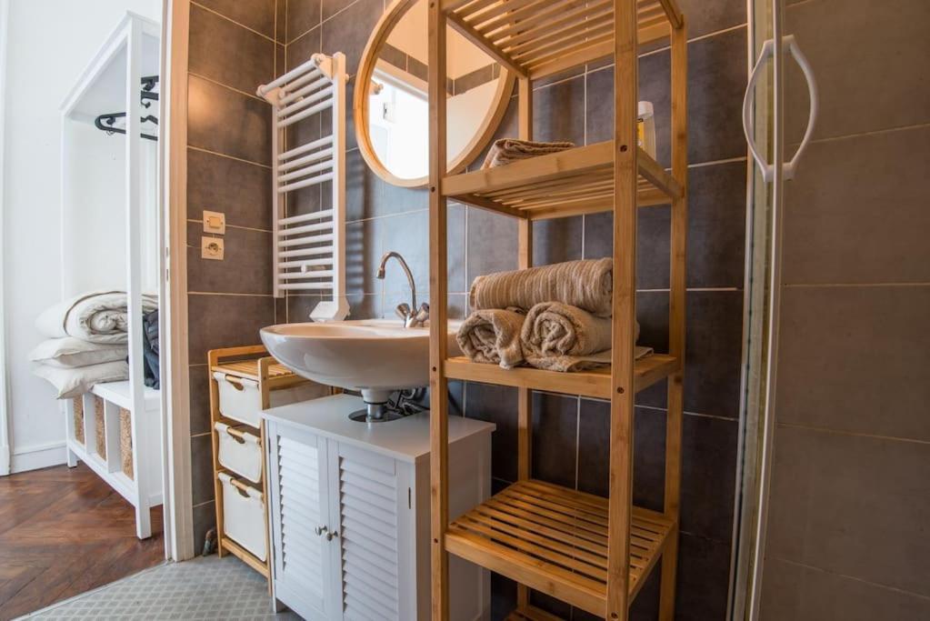 Le Petit Cosy Apartment Angers Ngoại thất bức ảnh
