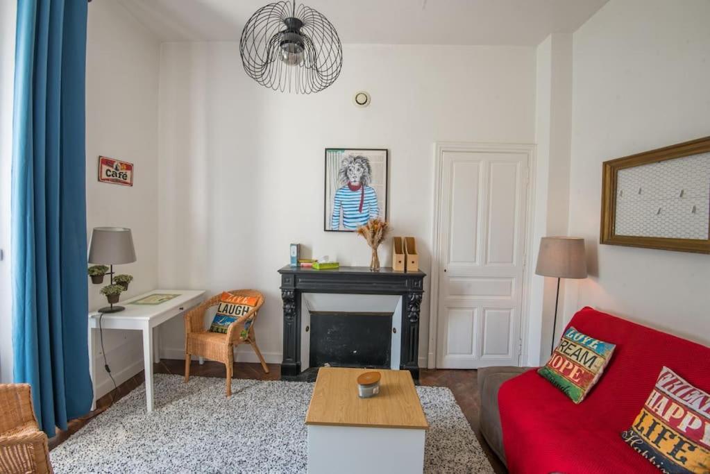 Le Petit Cosy Apartment Angers Ngoại thất bức ảnh