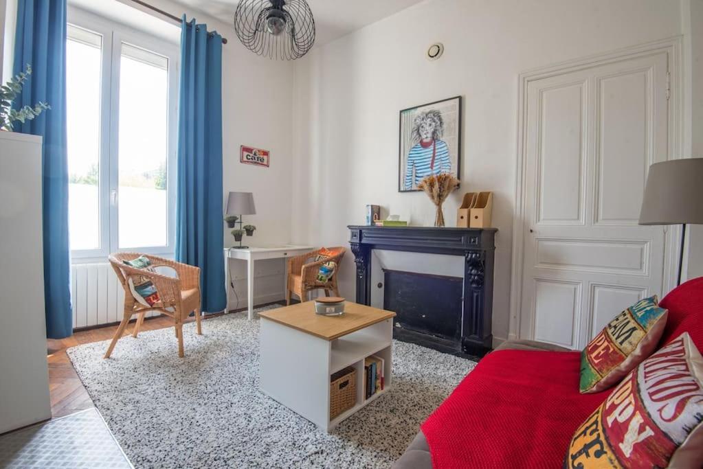 Le Petit Cosy Apartment Angers Ngoại thất bức ảnh